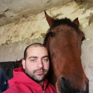“Ciao da Andrea, mi consolo con il mio amico Bragus, spero di tornare presto a Ness1 Escluso”