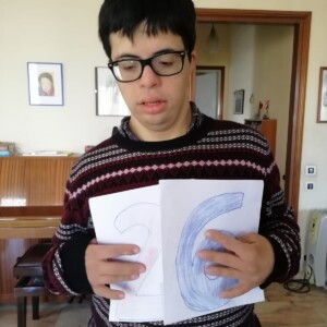 “Ciao da Dennis, faccio il giro del cortile tante volte aspettando il 3 aprile e aspettando di tornare a Ness1 Escluso!”