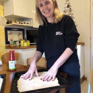 “Sono Nadia educatrice di molti progetti di Ness1escluso
Adesso che ho tempo mi dedico alla cucina.... ma mi mancate tutti tantissimo!”