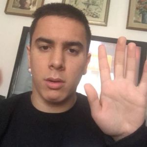 “Ciao da Mattia, mi mancate tanto, a presto!”
#andràtuttobene