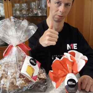 Danilo ha acquistato le uova di Pasqua e la Colomba di Ness1 Escluso contribuendo così a sostenere il Reparto di Pneumologia del Policlinico di Modena del Dottor Clini.
#andràtuttobene