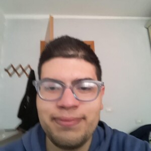 “Ciao da Roberto, io a fine febbraio mi sono tagliato i capelli. Mi spiace che non ci vediamo agli allenamenti ma speriamo di rivederci presto!”